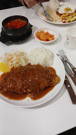 오뚝이양분식 사진 2