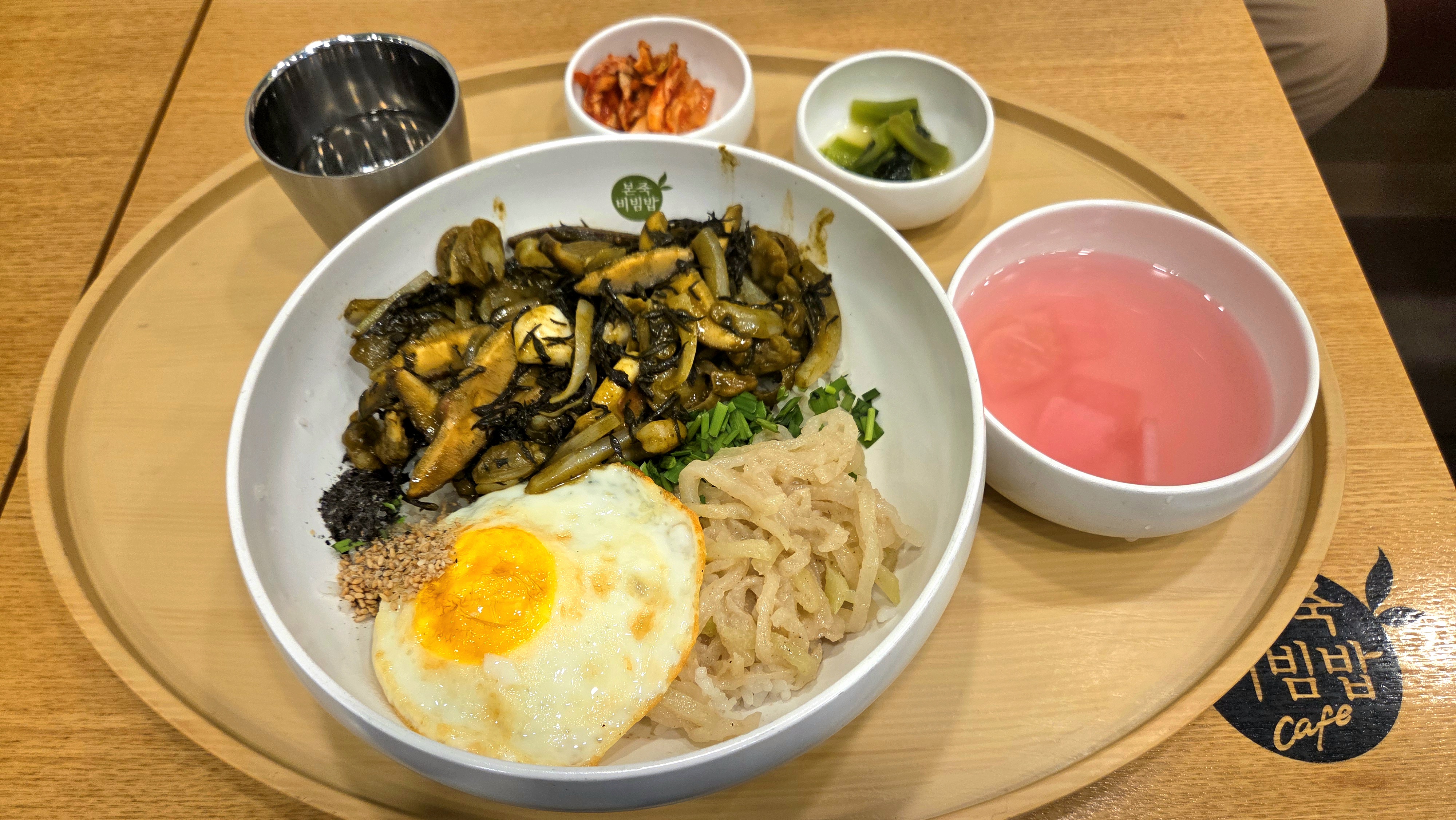 본죽&비빔밥cafe 부산대연점 사진 2