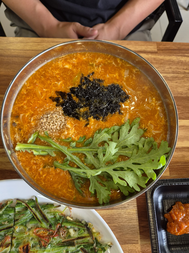 보문얼큰이칼국수&호프광장 사진 2