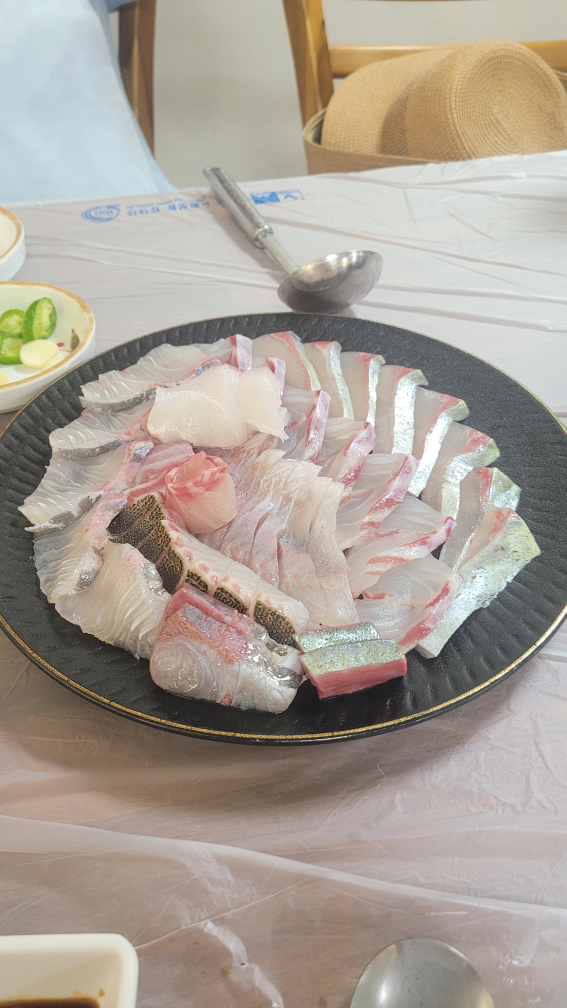 칼맛나는푸짐한횟집 별관 대표 사진