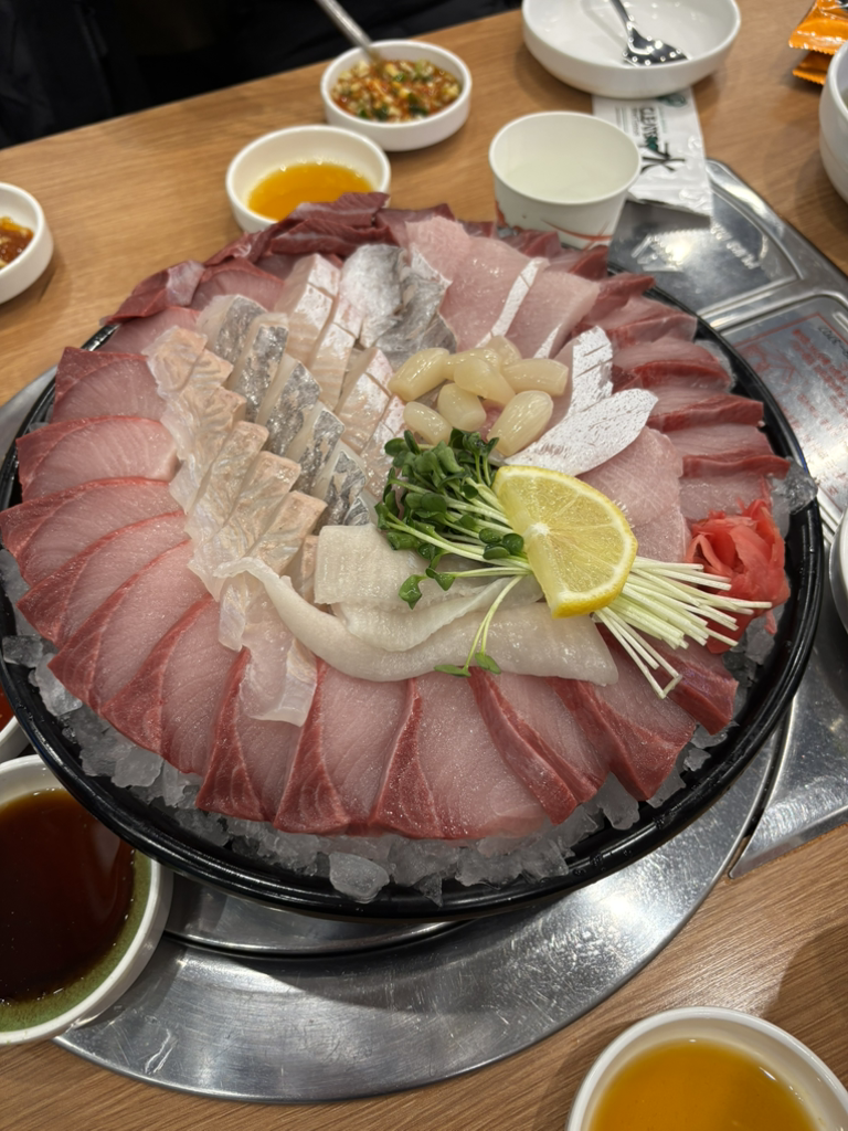 속초오징어어시장 범계점 사진 3