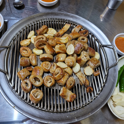 꿀돼지문현곱창 본점 사진 3