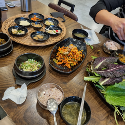 웰빙황토우렁이쌈밥 본점 사진 7
