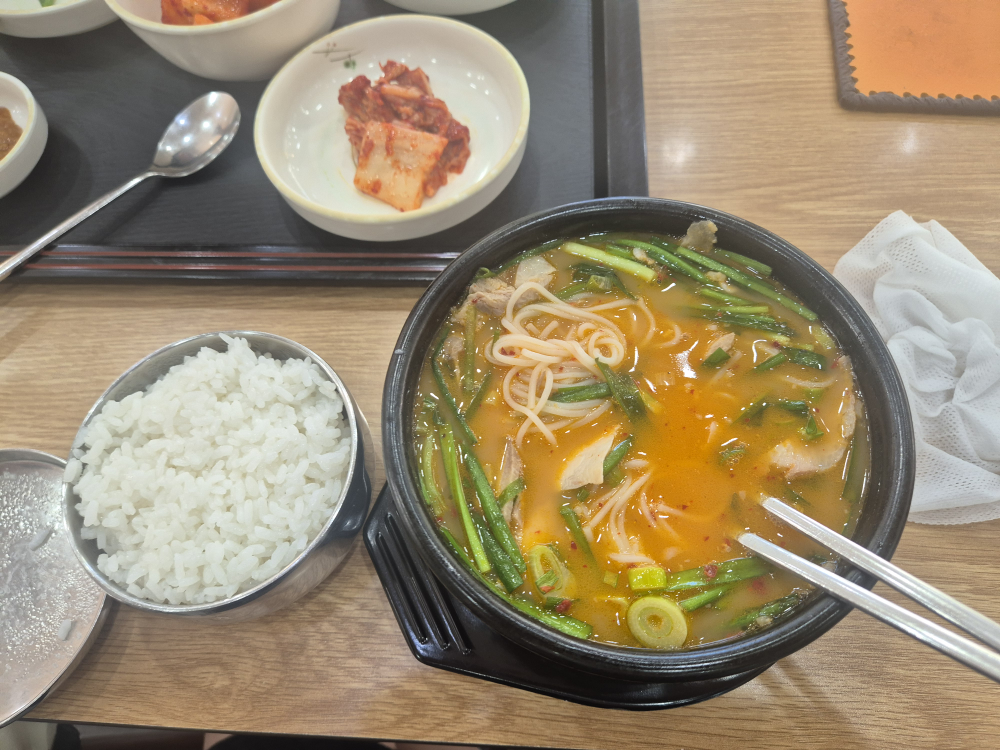 백세촌24시순대돼지국밥 대표 사진