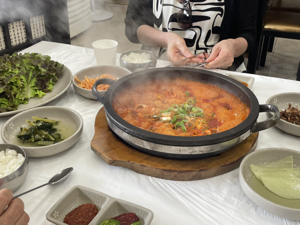 봄내 멸치쌈밥전문점 사진 3