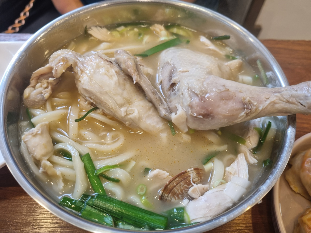 우성닭칼국수 사진 2