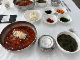 황토물회전문점 대표 사진