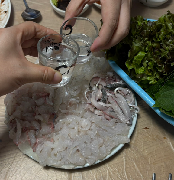 강변횟집 사진 2