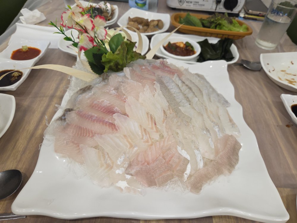 수정횟집 사진 2