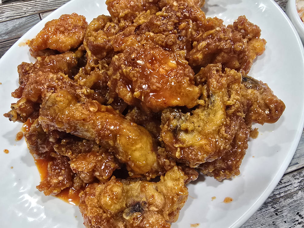 뉴거인통닭 부민점 사진 3