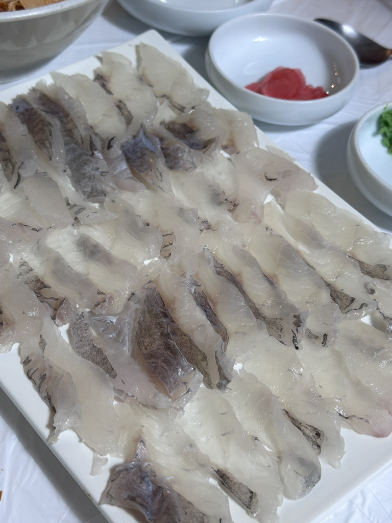 동해횟집 사진 2