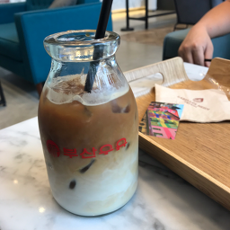 라벨스하이디 베이커리카페 율하점