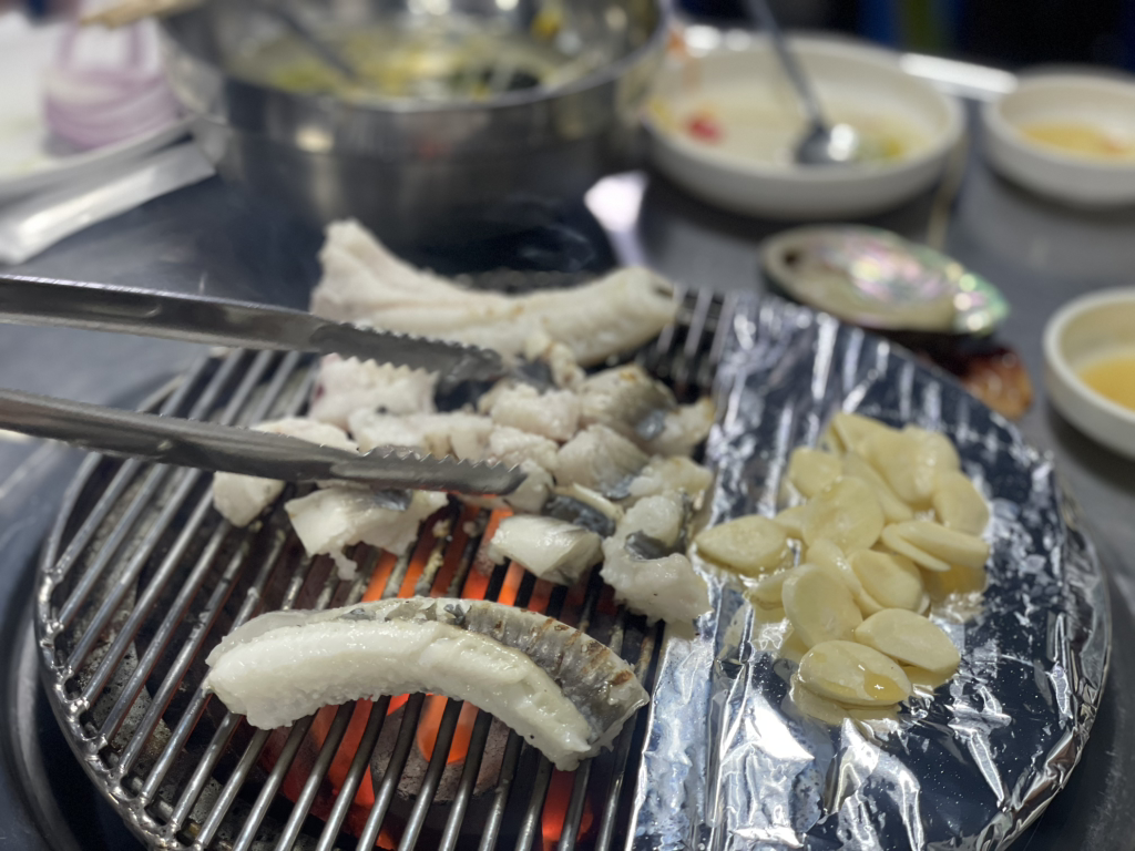 오륙도장어해물장터 신평점 사진 2