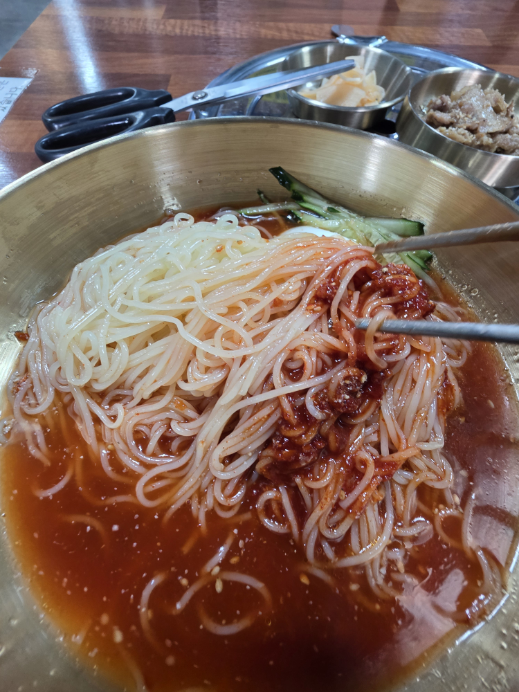 가야밀면숯불돼지왕갈비 사진 2