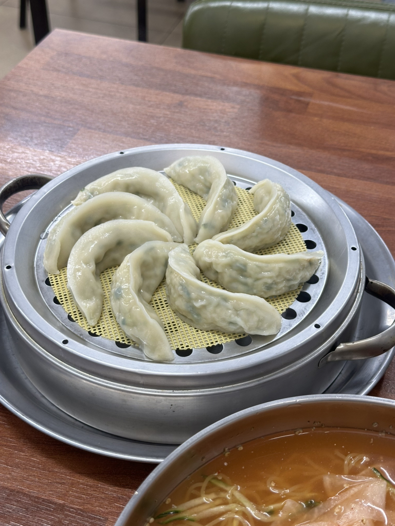 대왕밀면 사진 2