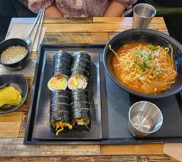 청담동마녀김밥 서울대입구역점 사진 3