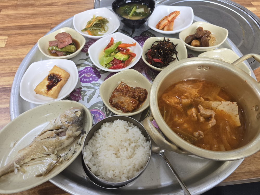 윤식당 대표 사진