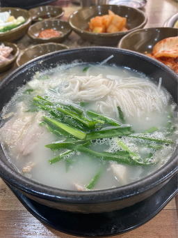 연돼지국밥 사진 2