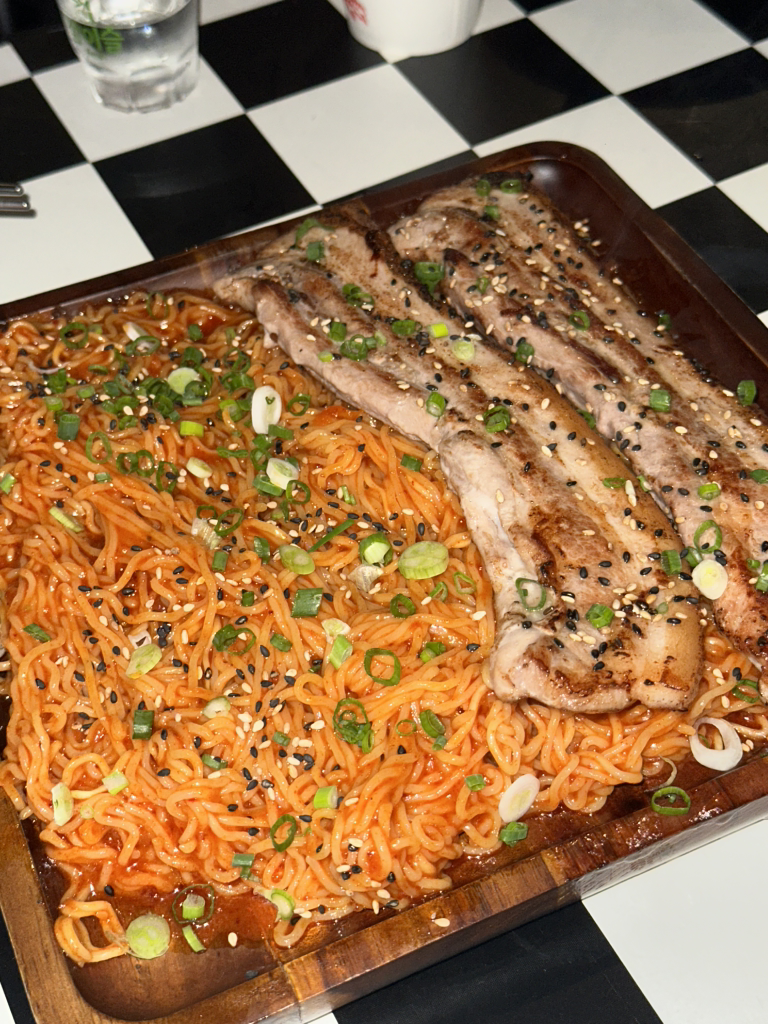 펀치 대표 사진