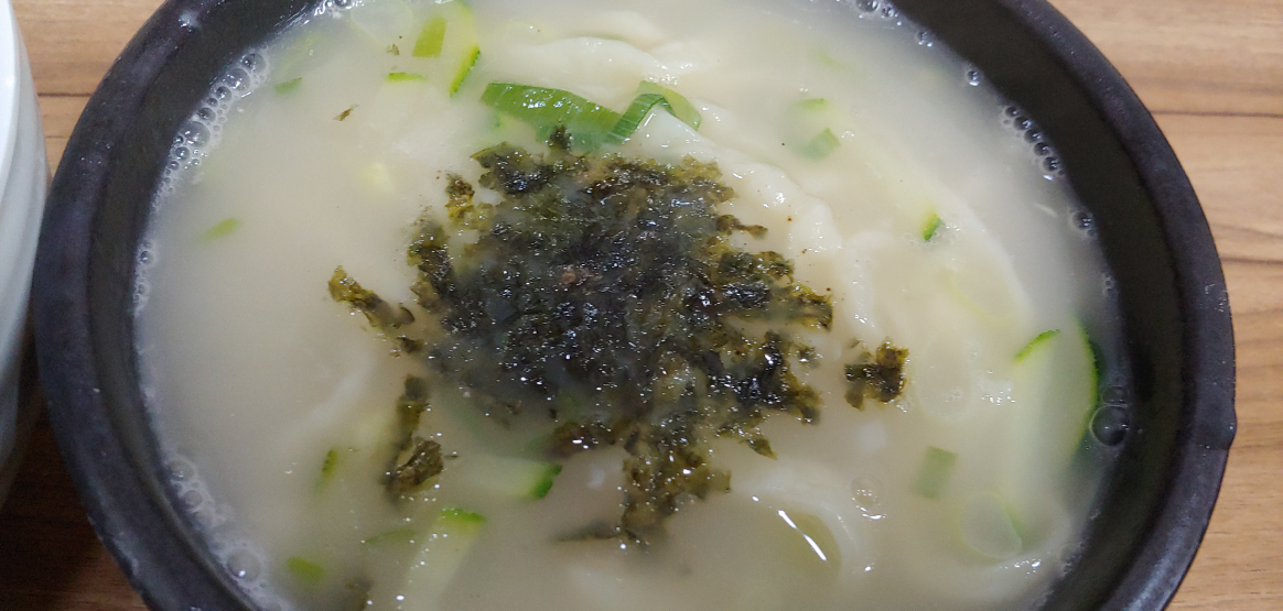 엄지손칼국수 부산본점 사진 2