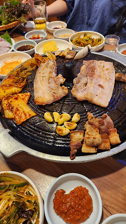 초원지리산 토종흑돼지생구이 사진 2