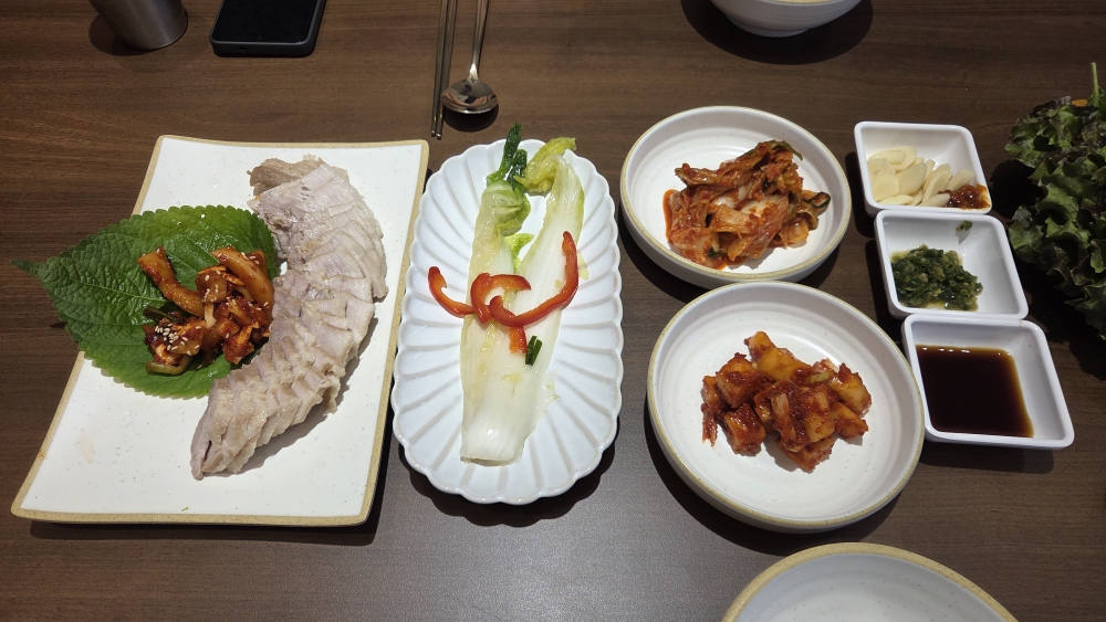 부산칼국수보쌈집 대표 사진