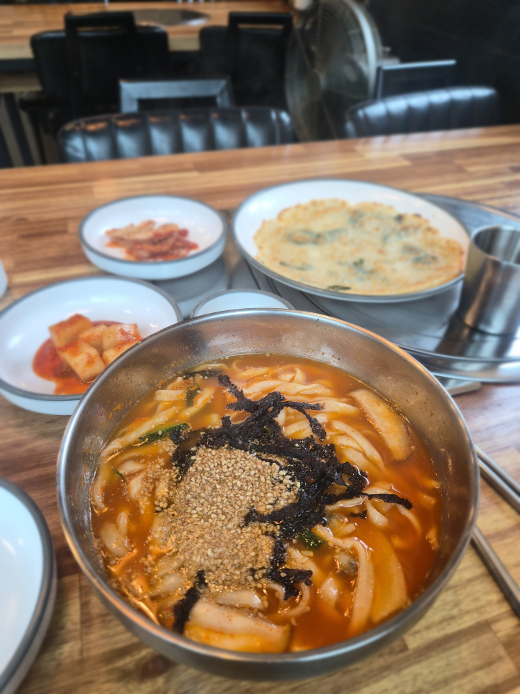 월화칼국수 대표 사진