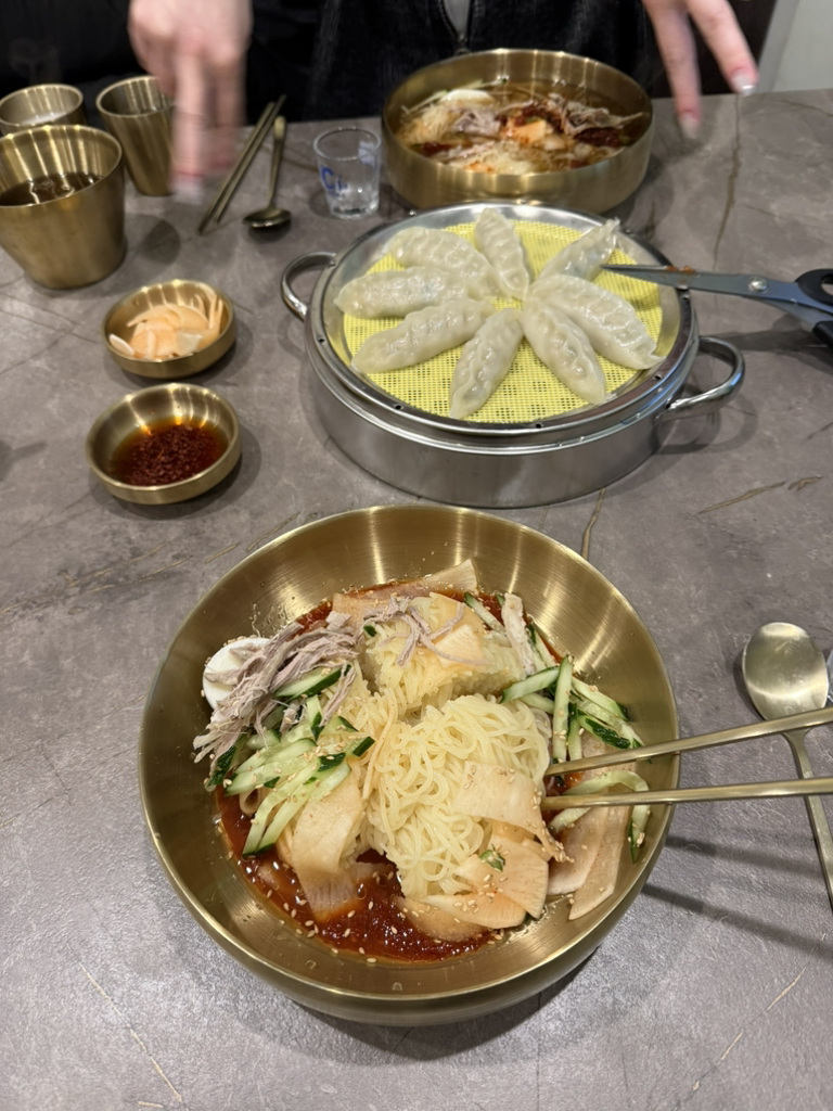 원조부산밀면 서면본점 사진 2