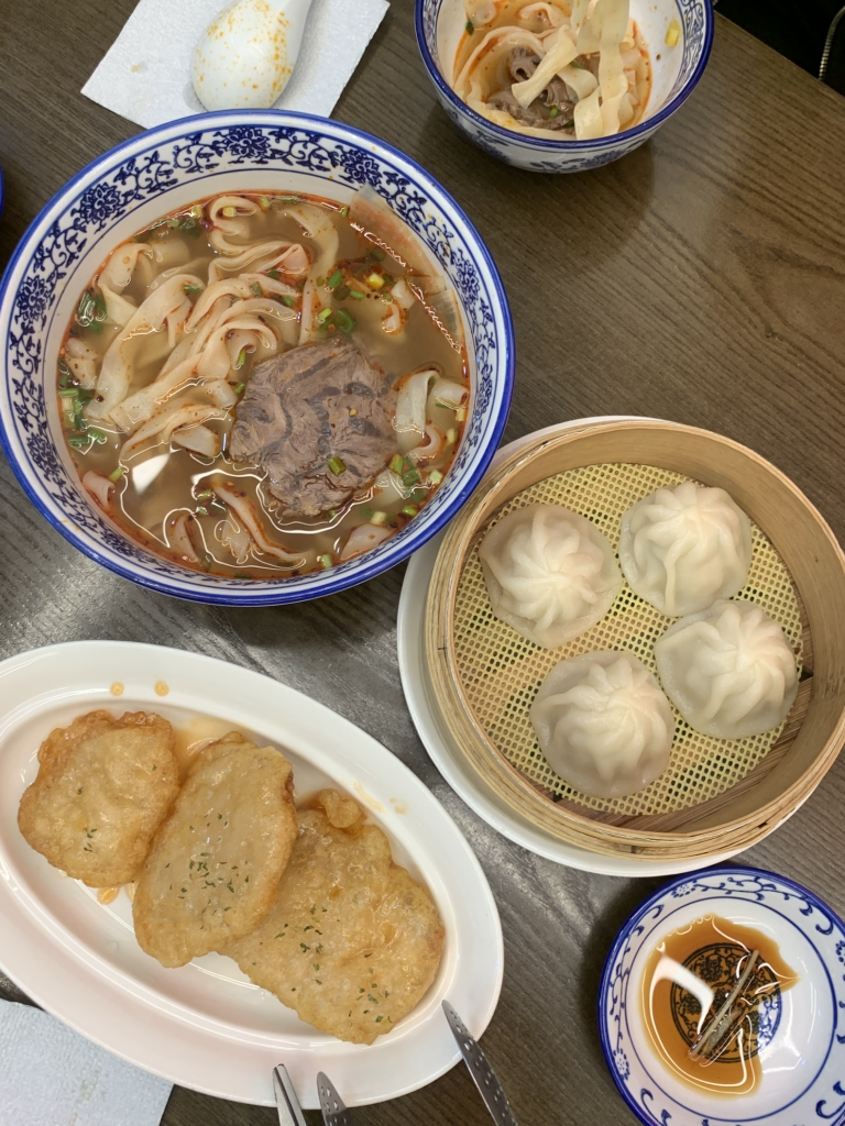 샤오바오우육면 서울대입구점 대표 사진