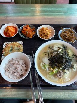 한끼 수영광안점 사진 4