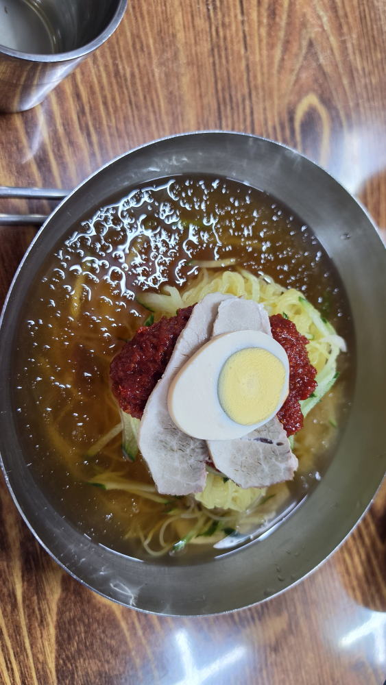 춘하추동부산밀면 대표 사진