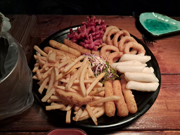 아웃닭 동래점 대표 사진