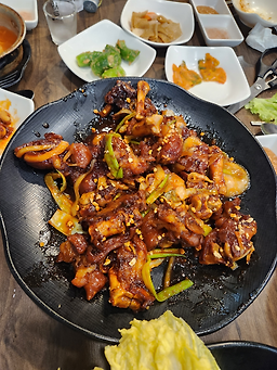 착한보쌈&족발이야기 사진 3