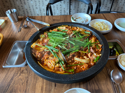 강변마당 사진 2