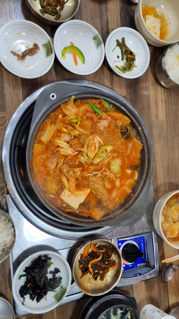 이영주의 팔금식육식당 대표 사진