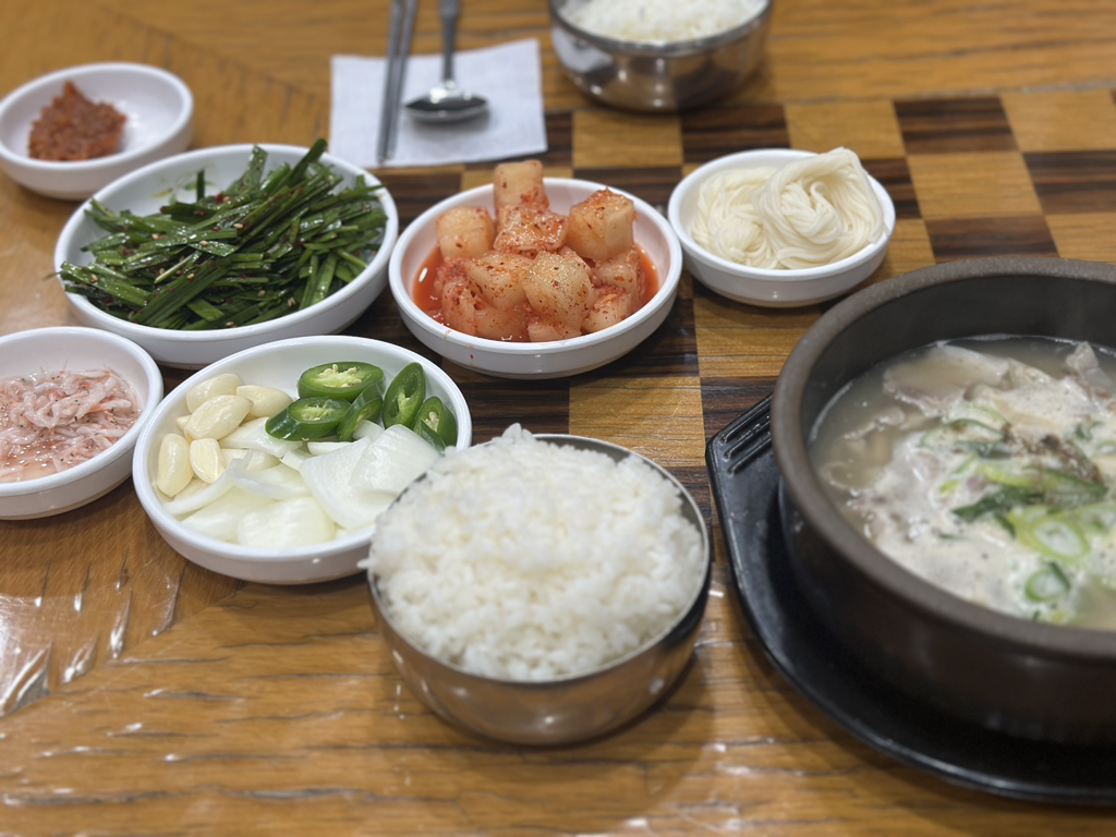 장전돼지국밥 사진 7