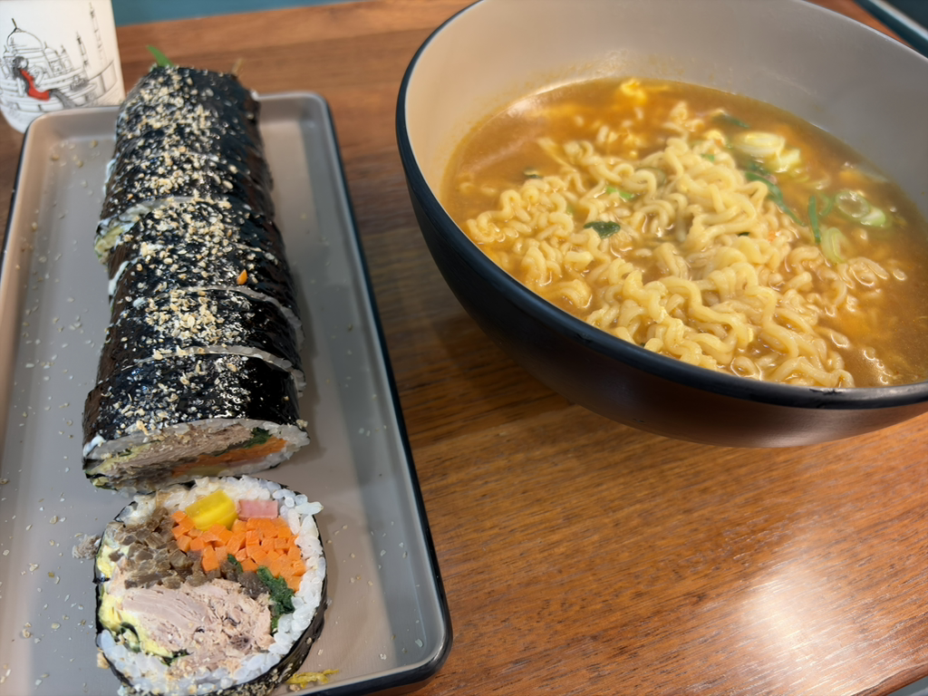 엄쓰 대표 사진