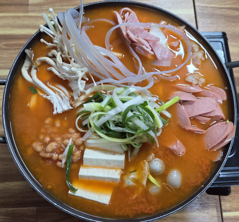 땅스부대찌개 덕포시장점 사진 2