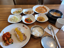 돈통마늘보쌈 노원점 대표 사진