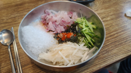 본동횟집 사진 2