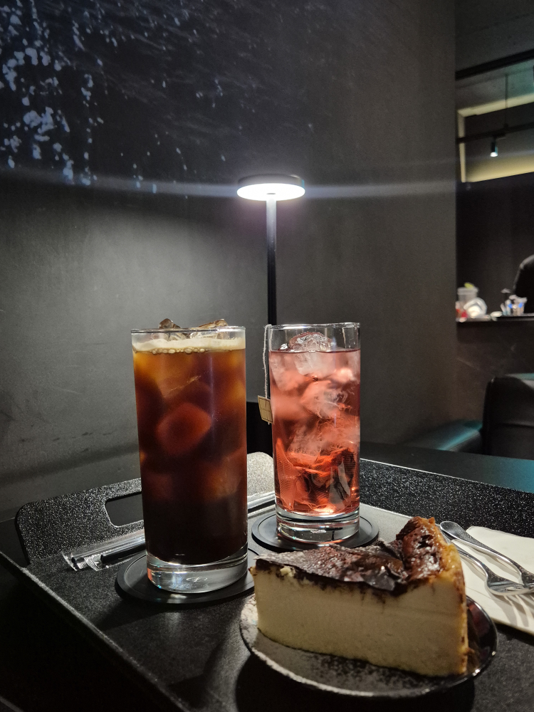 모노크롬커피바 사진 3