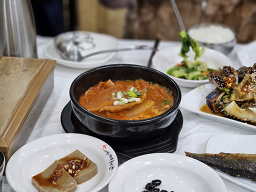사거리공룡식당 사진 4