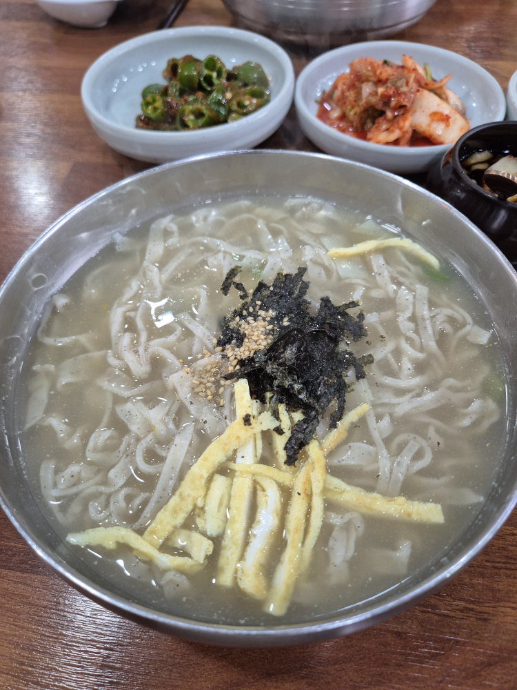 자연애손칼국수 대표 사진