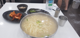 원조손칼국수 본점 사진 4