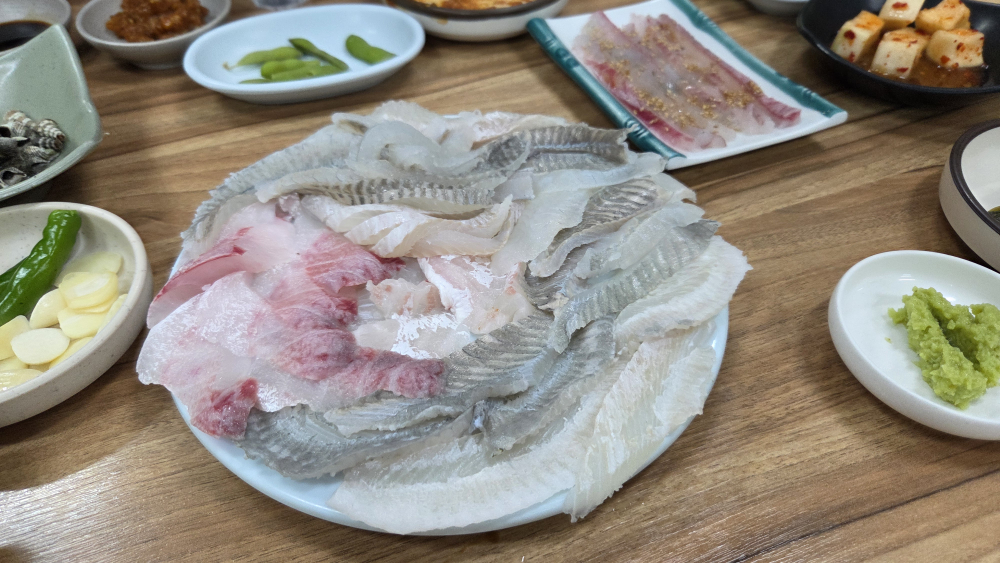 동명횟집 사진 2