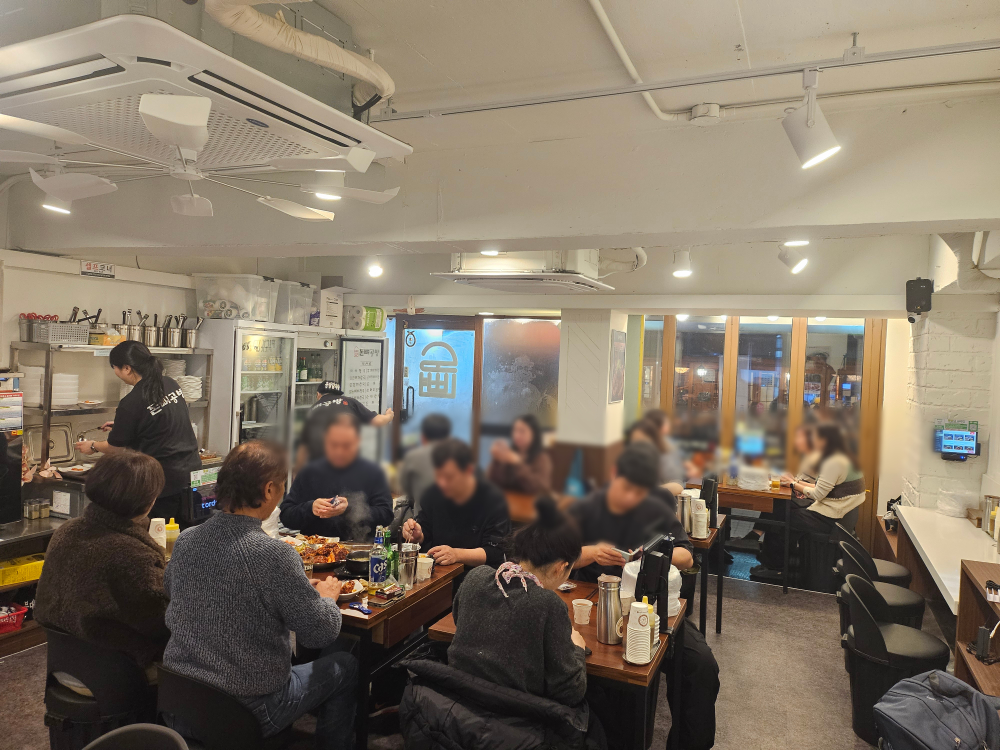 돈뼈공방 신촌본점 대표 사진