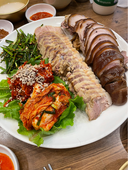 만돌이네족발보쌈 사진 3