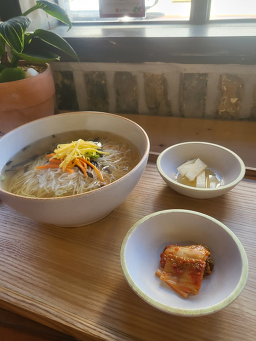 옥리단국수오리전골 사진 3