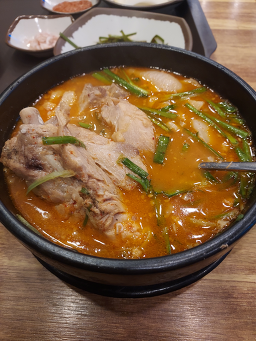거상수육돼지국밥 덕포직영점 사진 6