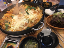 모이새춘천닭갈비 대표 사진